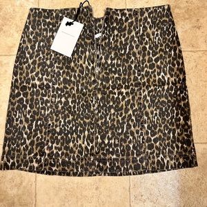 Never worn leopard pattern skirt